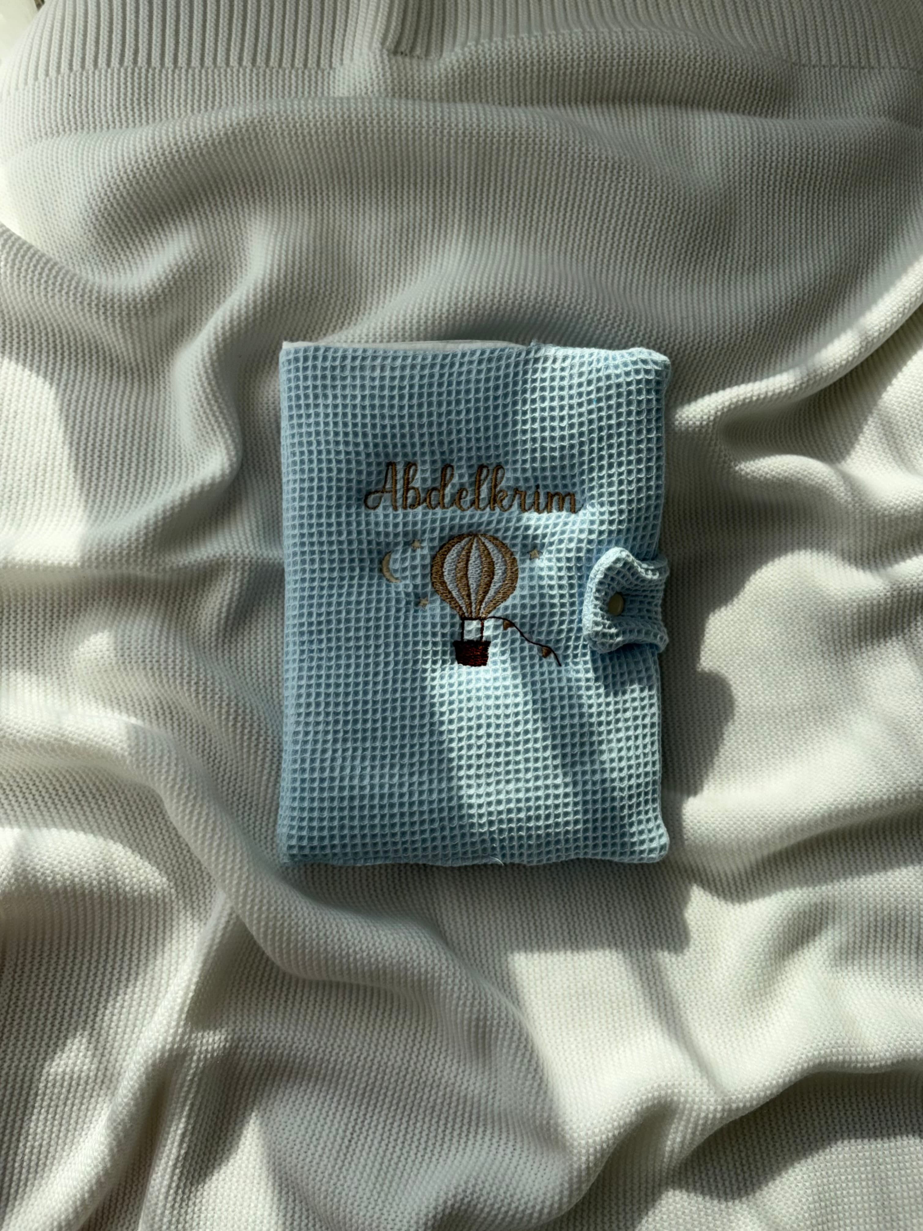 Protège carnet de santé nid d'abeille